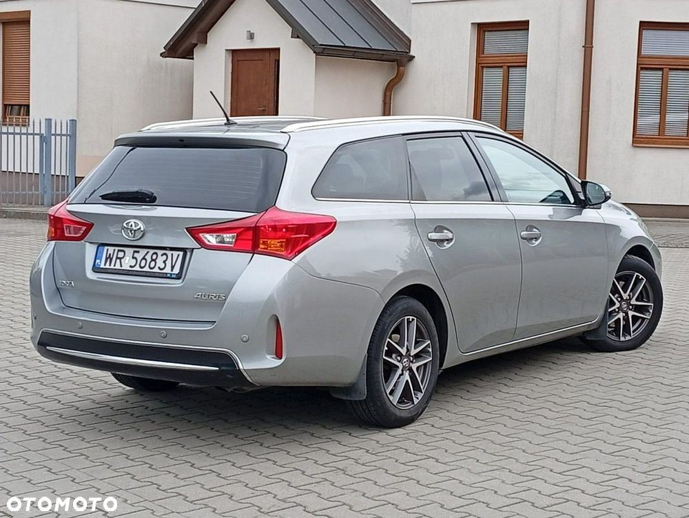 Toyota Auris - 22