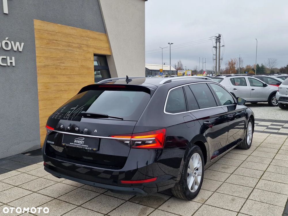 Skoda Superb Combi 2.0 TDI DSG Selection - 8
