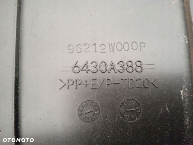 MITSUBISHI ASX PODKŁADKA TABLICY POD TABLICE RAMKA ORYG. - 3