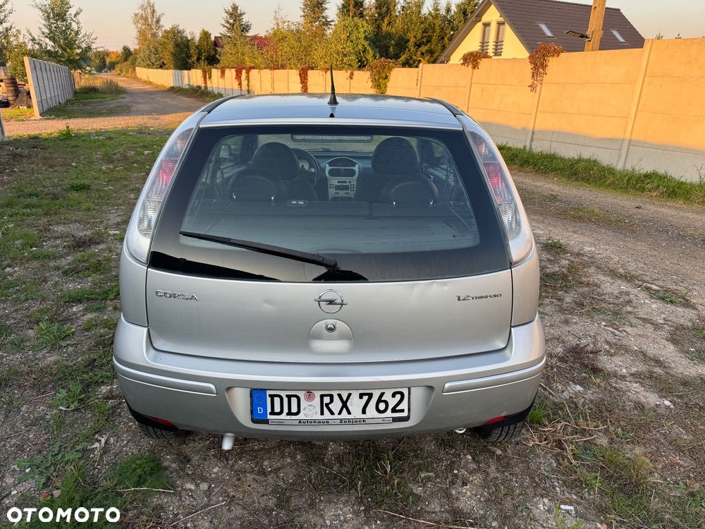 Opel Corsa 1.2 16V Cool - 10
