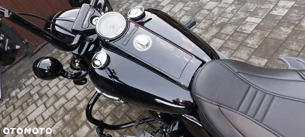 Harley-Davidson Touring Road King - 27