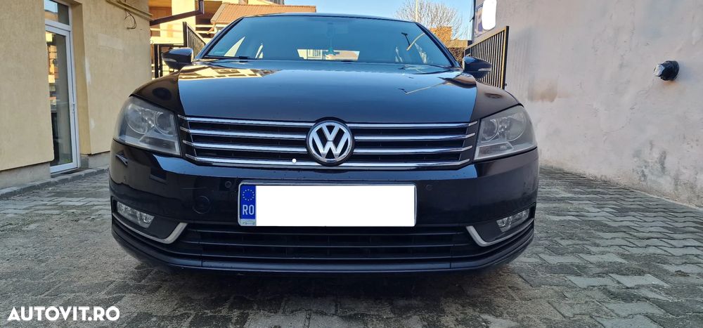 Volkswagen Passat 2.0TDI Comfortline DPF DSG - 2