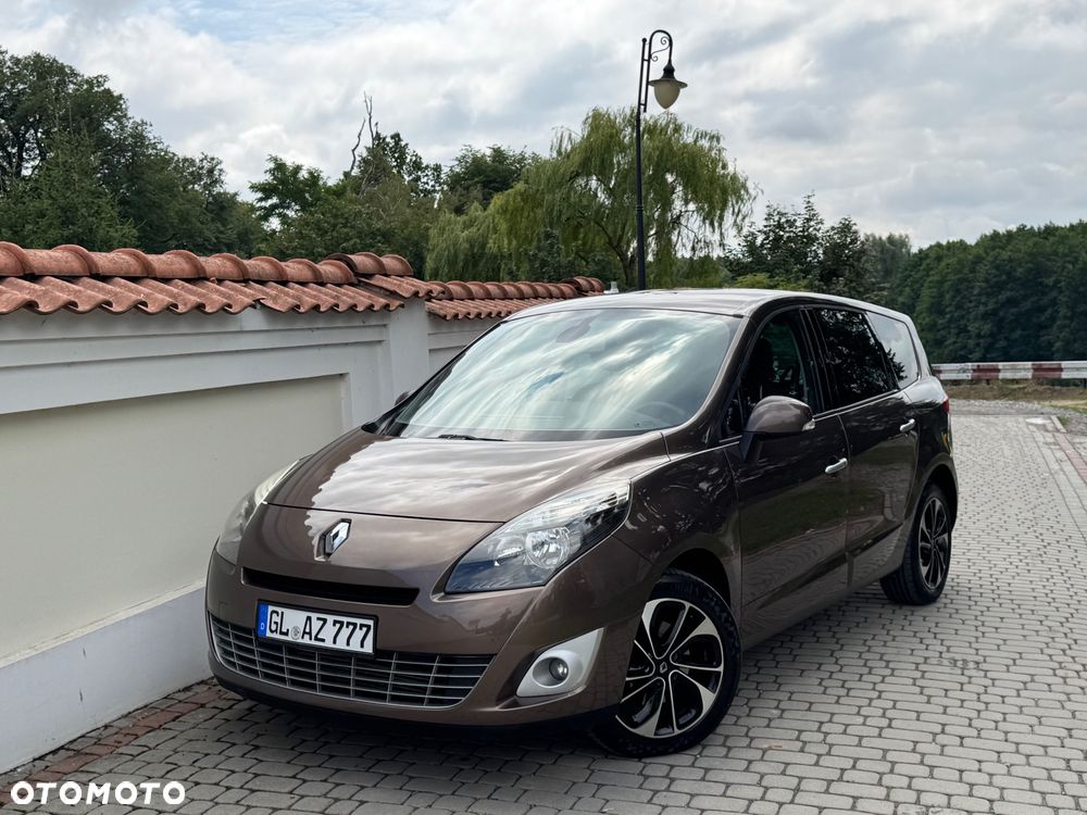 Renault Grand Scenic - 8