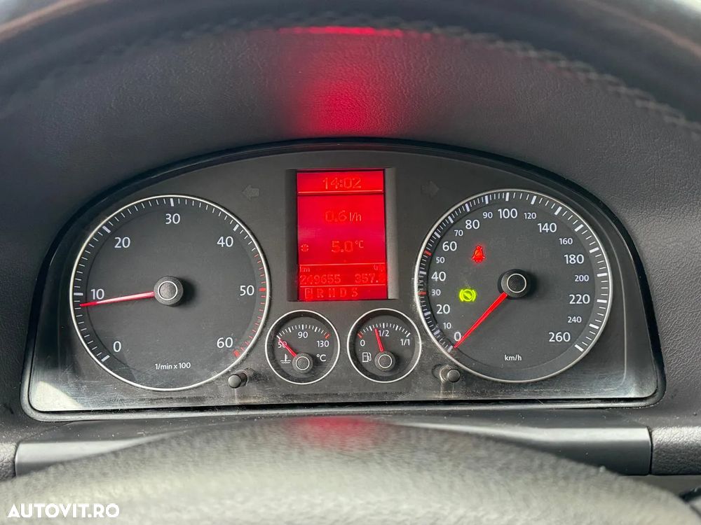 Volkswagen Touran - 7