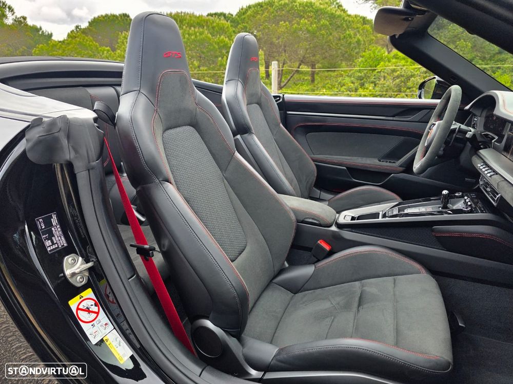 Porsche 911 (992) Carrera GTS - 18