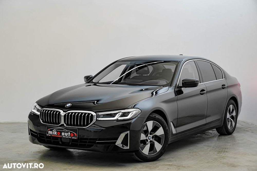 BMW Seria 5 520d Aut. Luxury Line - 2
