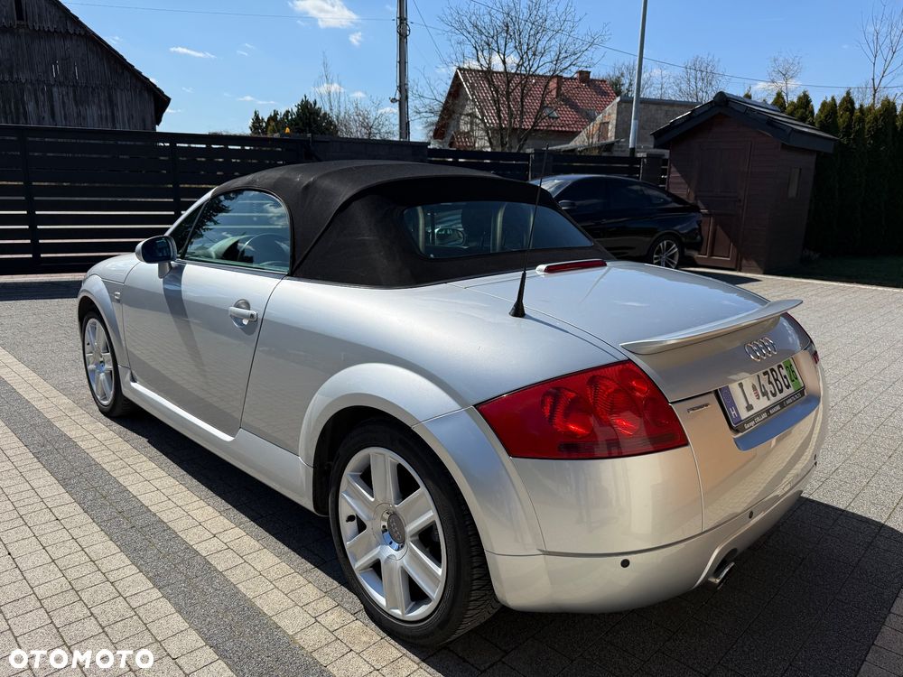 Audi TT Roadster 1.8 T quattro - 24