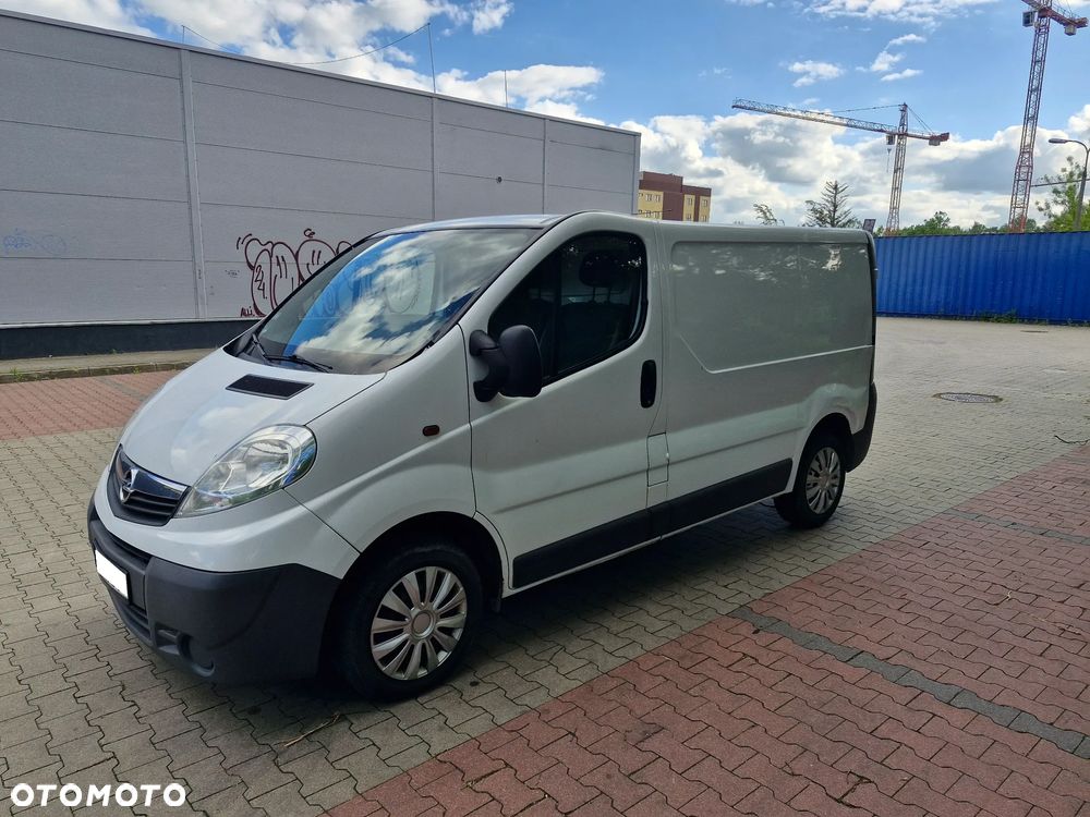 Opel Vivaro - 1