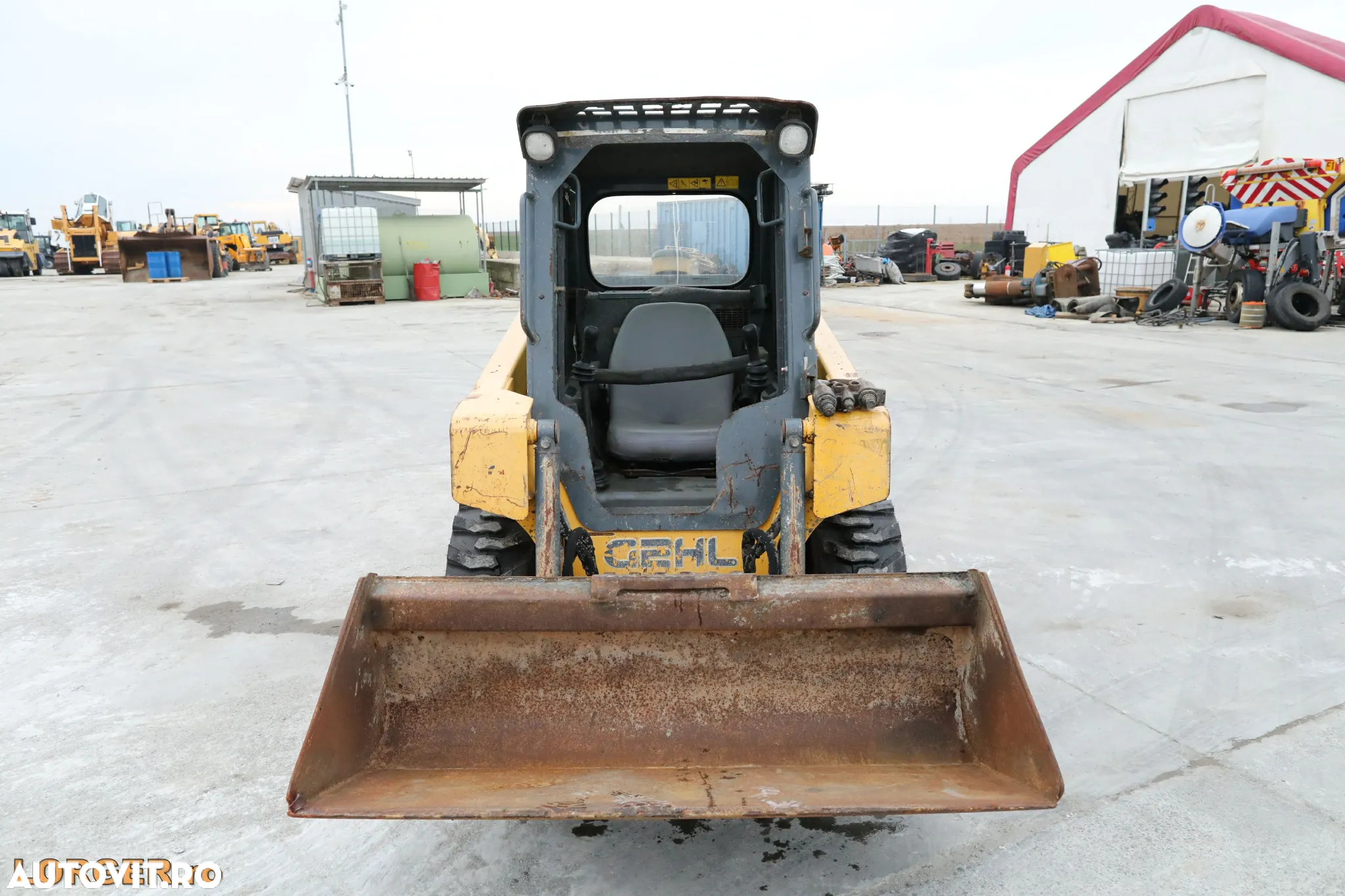 Gehl R135 - 5