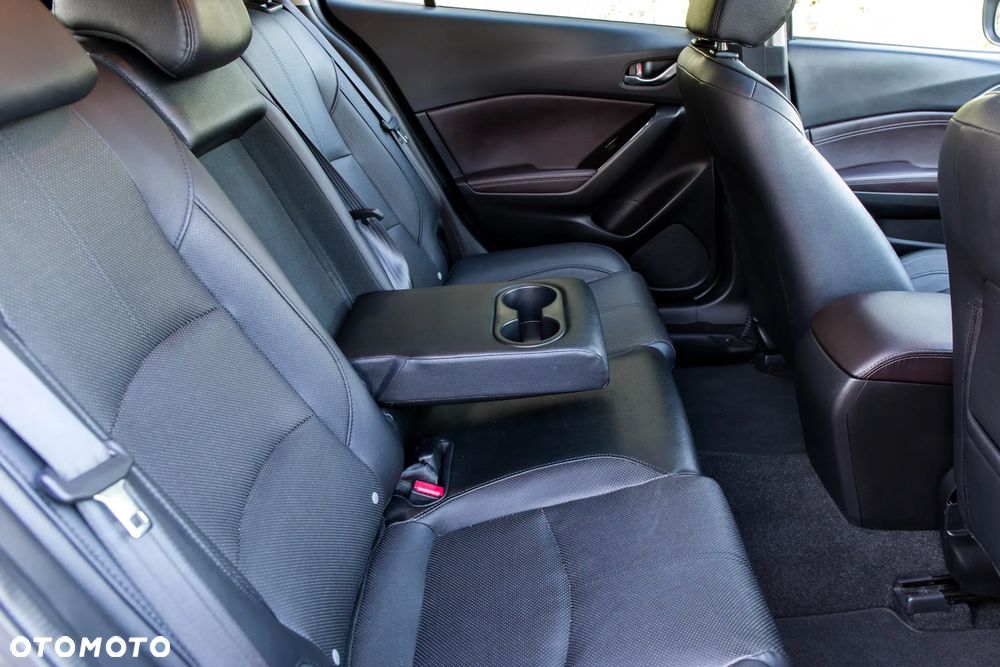 Mazda 3 - 17