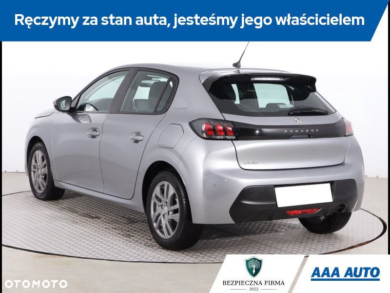 Peugeot 208 - 5