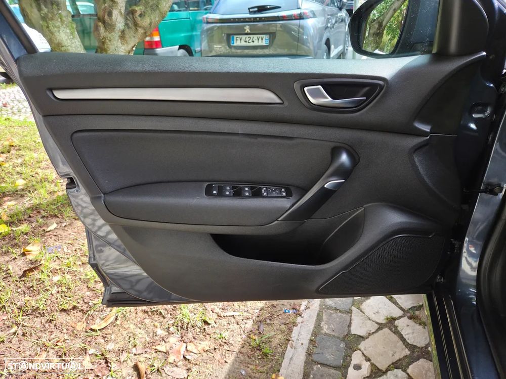 Renault Mégane Sport Tourer 1.6 E-Tech Plug-In Zen - 11