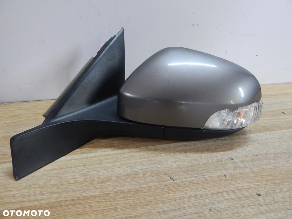 Lusterko lewy przód VOLVO V70 III xc70 s80 II 07-16  472-46 8 pin  Łuków części - 1