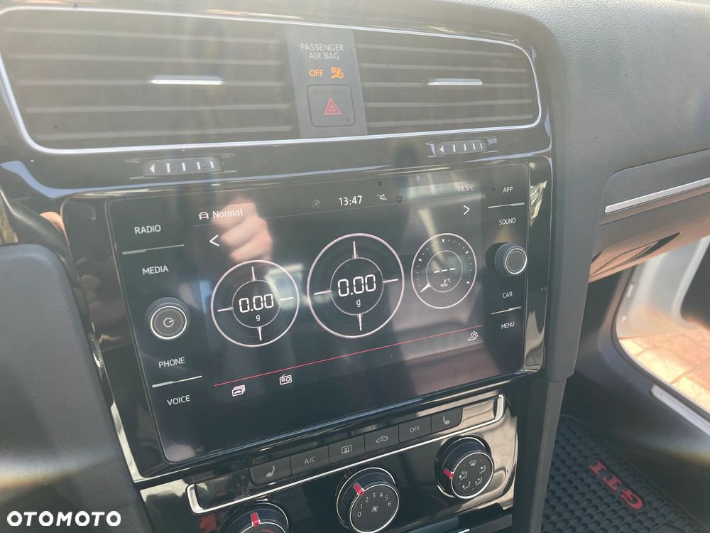 Volkswagen Golf GTI Performance BlueMotion Technology DSG - 17