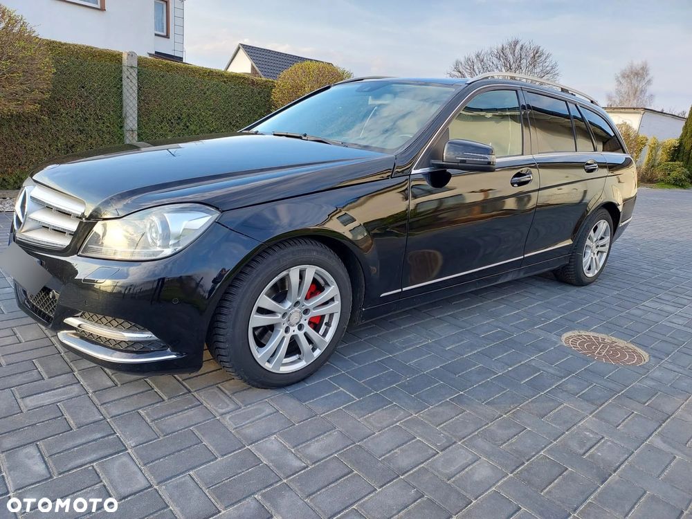Mercedes-Benz Klasa C 200 CGI Automatik BlueEFFICIENCY Avantgarde - 2