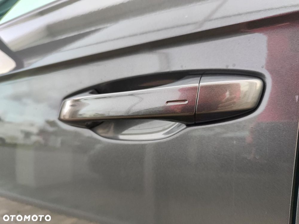 Volkswagen T-Roc - 14