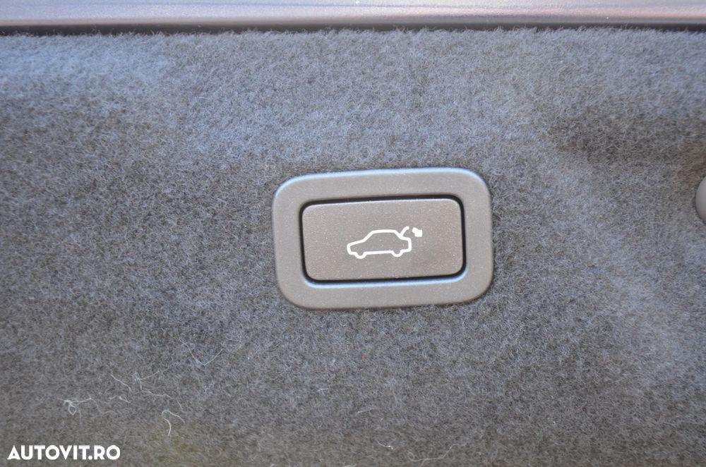 Jaguar XE D200 Aut. R-Dynamic HSE - 40