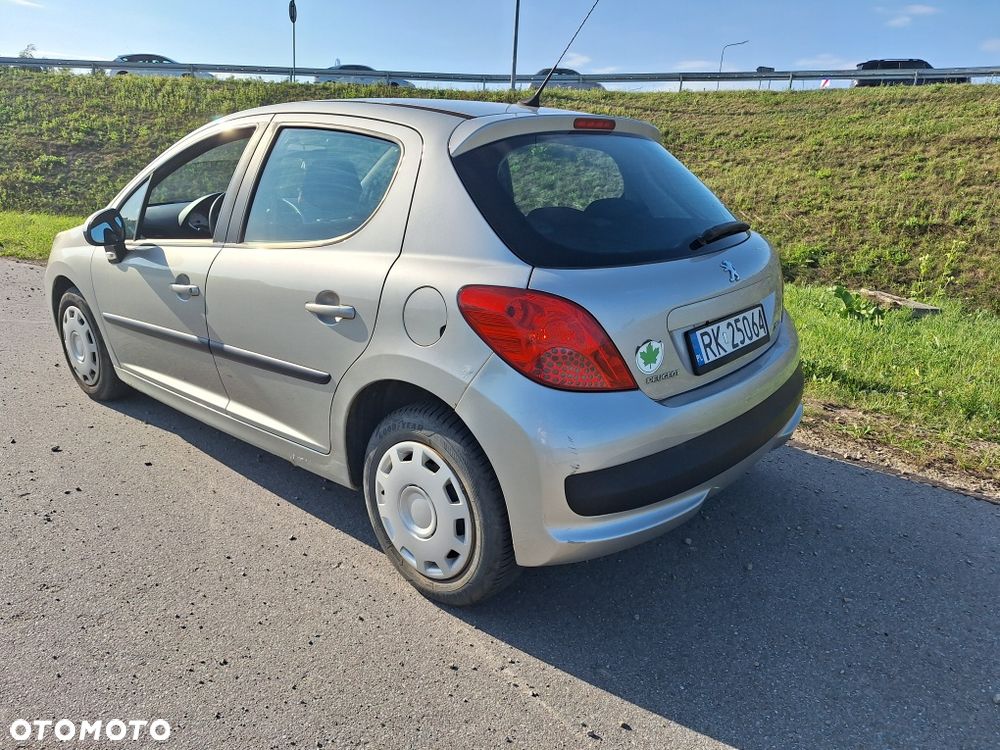 Peugeot 207 - 2