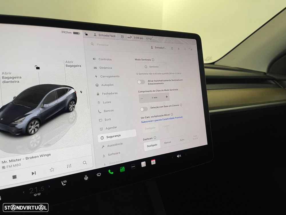 Tesla Model Y Long Range Dual Motor AWD - 26