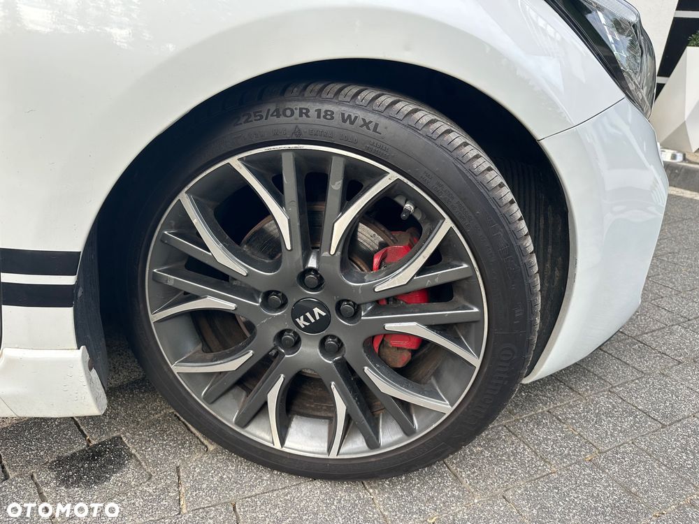 Kia Ceed 1.6 T-GDI GT XL - 22