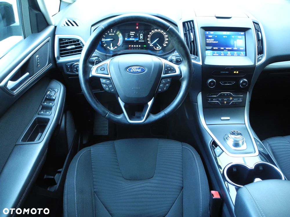 Ford S-Max - 7