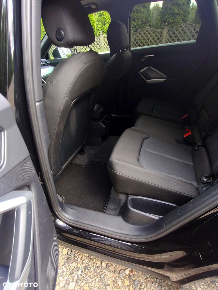 Audi Q3 35 TFSI S tronic - 13