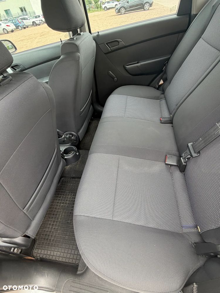 Chevrolet Aveo 1.2 16V Base+ - 6
