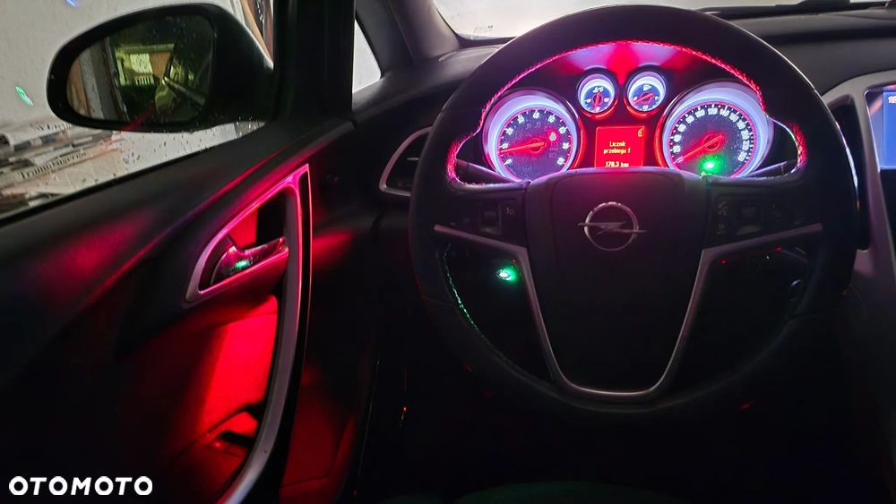 Opel Astra - 16
