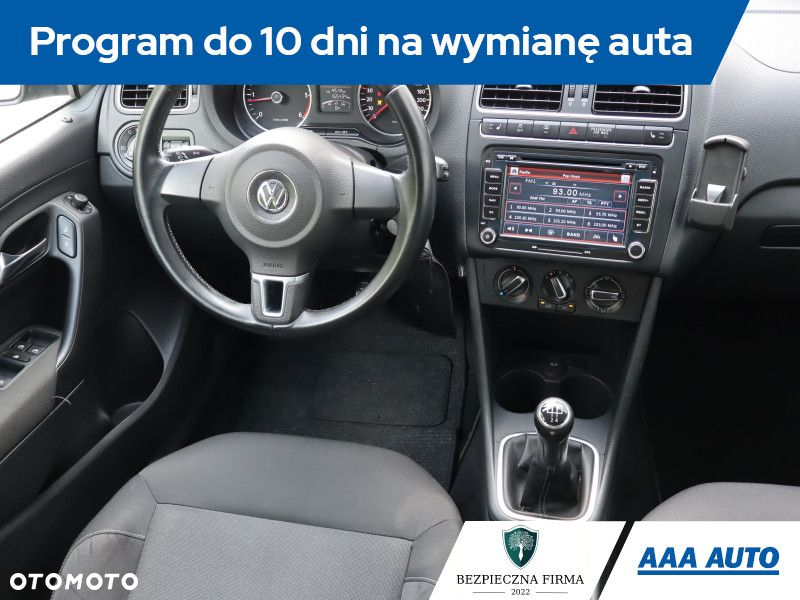 Volkswagen Polo - 8