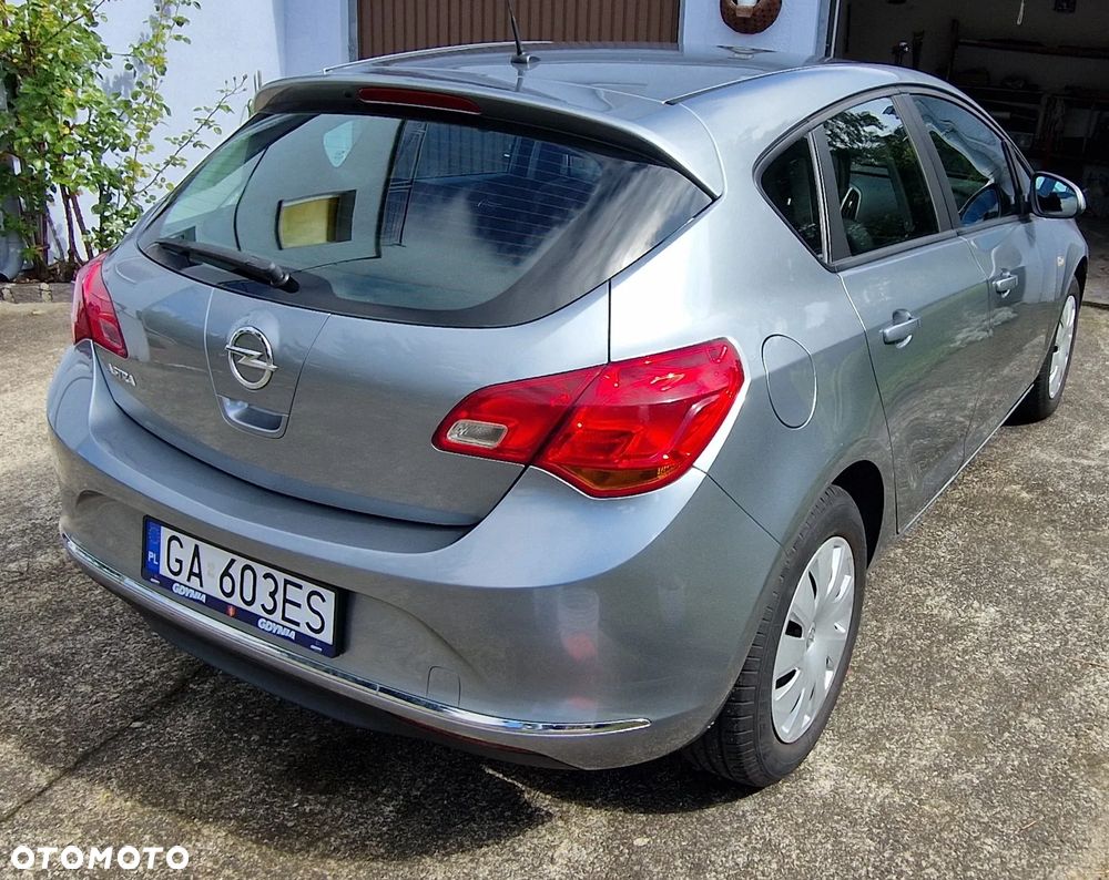 Opel Astra 1.4 T Enjoy - 8