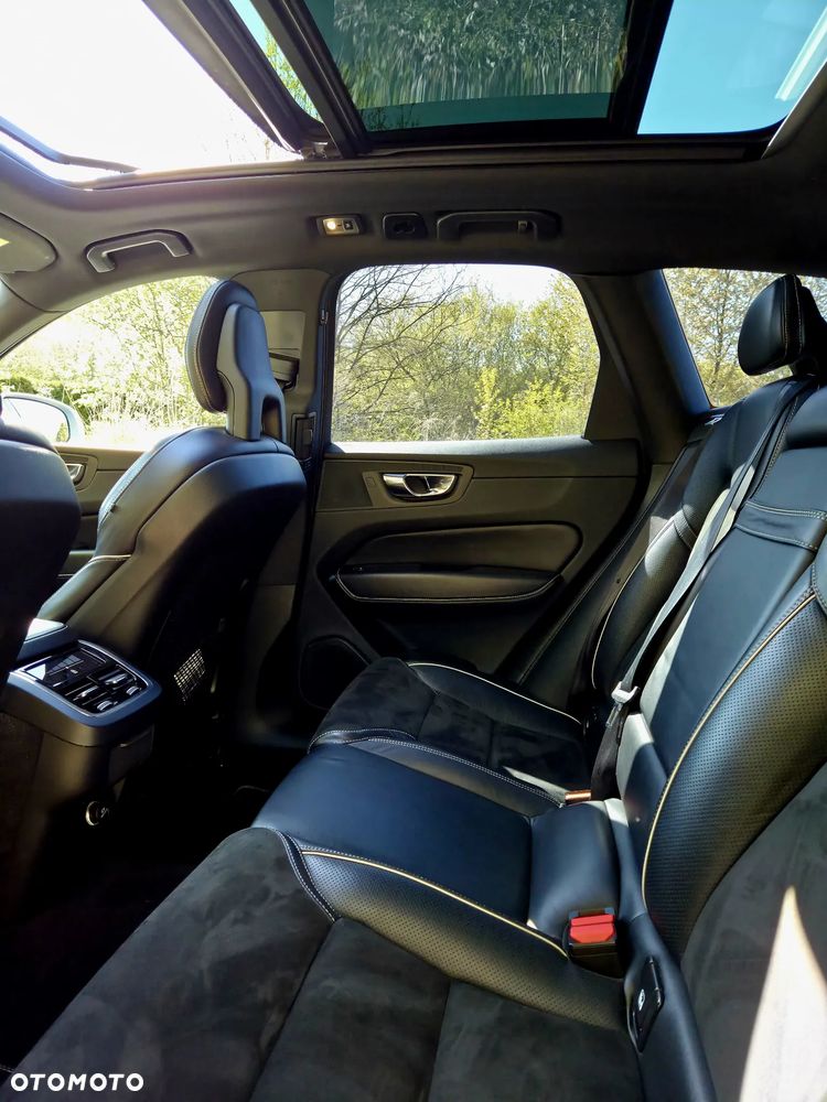 Volvo XC 60 D4 AWD R-Design - 13