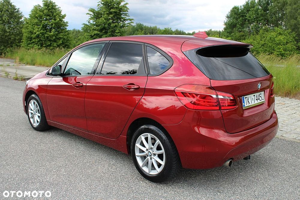 BMW Seria 2 216d - 10
