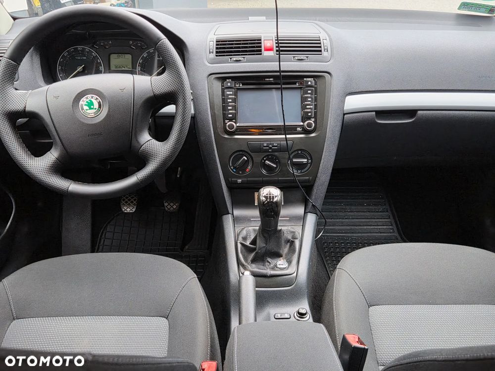 Skoda Octavia - 8