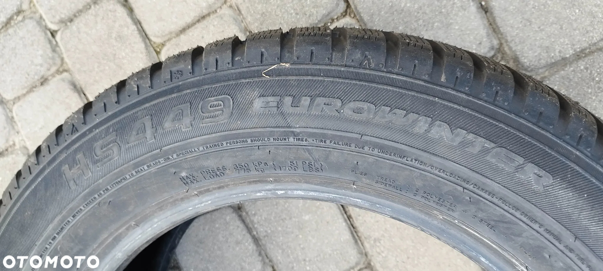 225/60/17 falken eurowinter hs449 - 2