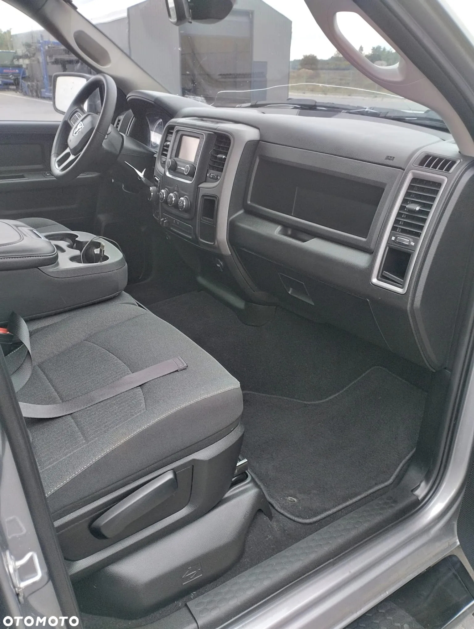 RAM 1500 - 11