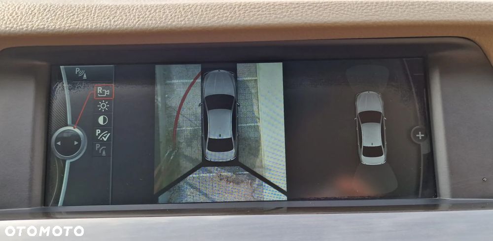 BMW Seria 5 528i xDrive - 11