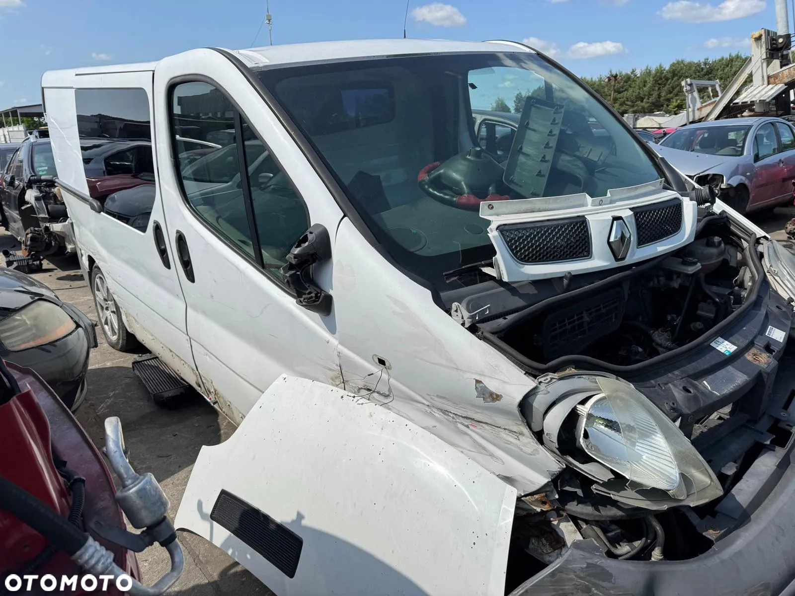 Renault Trafic 2005r 74KW 1.9 diesel Pojazd cały na części - 8