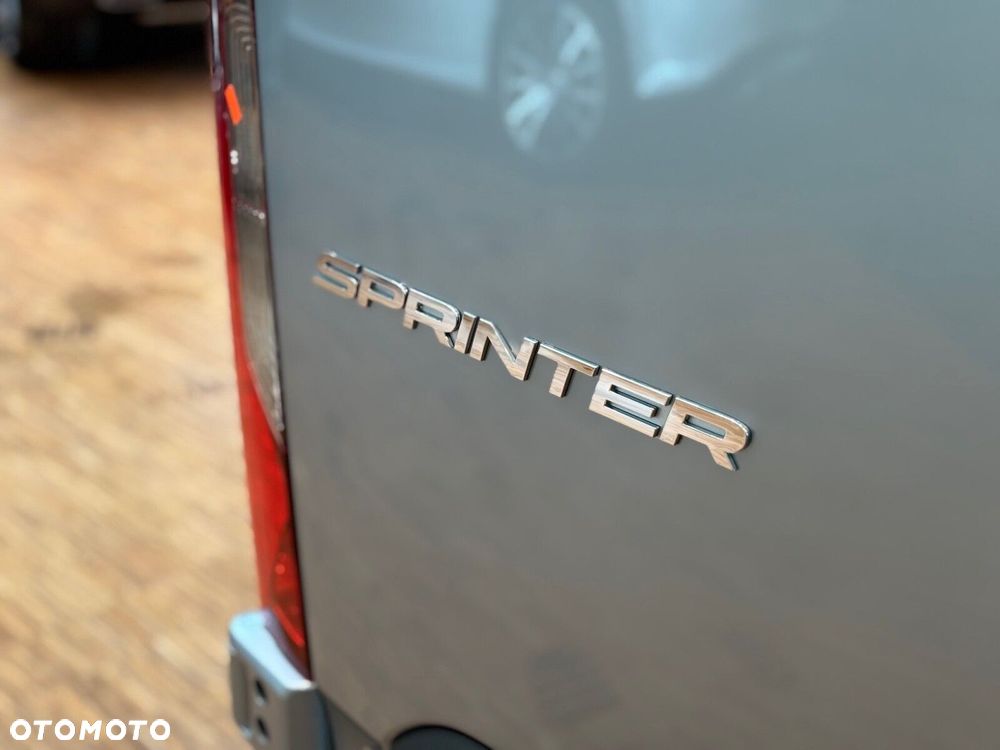 Mercedes-Benz Sprinter Furgon - 8