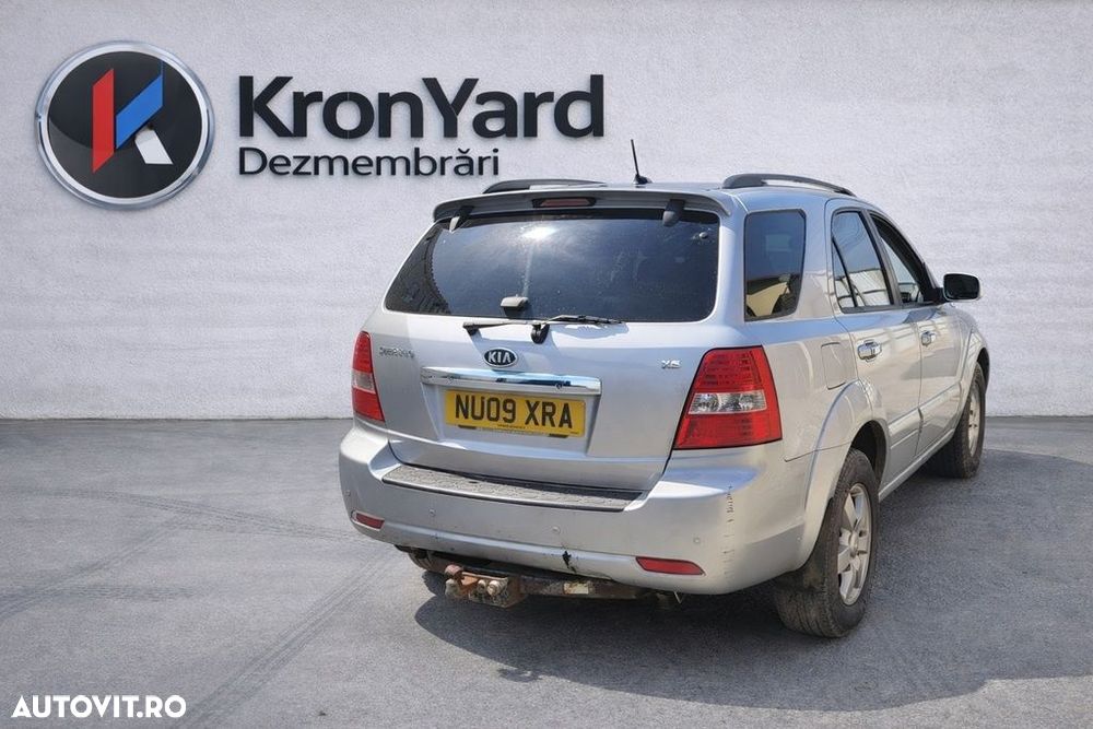 Dezmembrari dezmembrez  Kia Sorento 2.5 D, 2.5 Diesel D4CB - 6