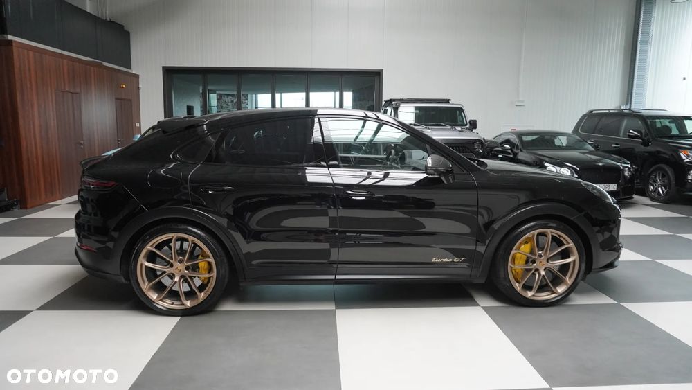 Porsche Cayenne Turbo GT - 18
