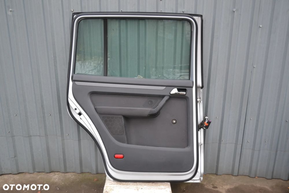 VW TOURAN DRZWI TYŁ TYLNE LEWE KOMPLETNE LA7W BEZ KOROZJI POMORSKIE - 2