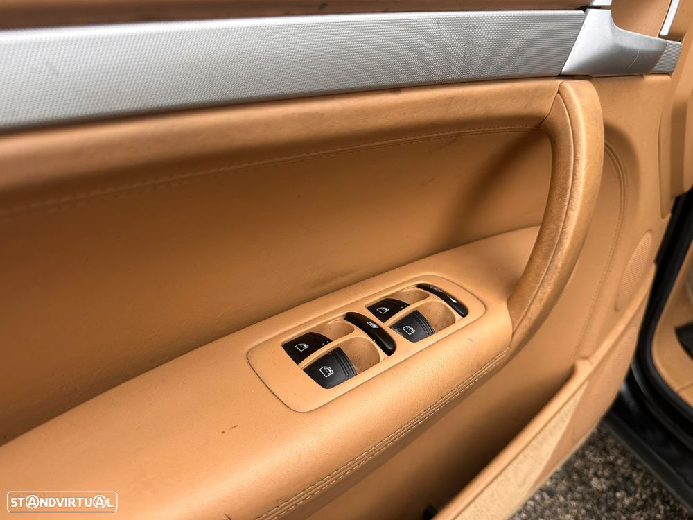 Porsche Cayenne S 4.5 V8 de 2008 para peças - 14