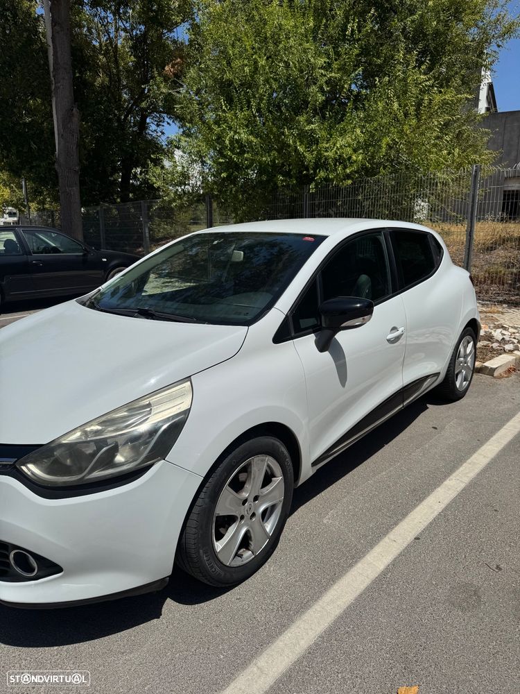 Renault Clio - 1