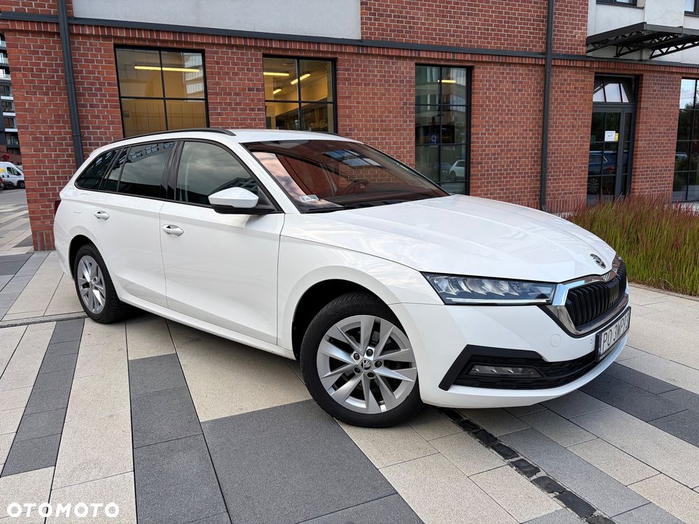 Skoda Octavia 2.0 TDI Ambition DSG - 1