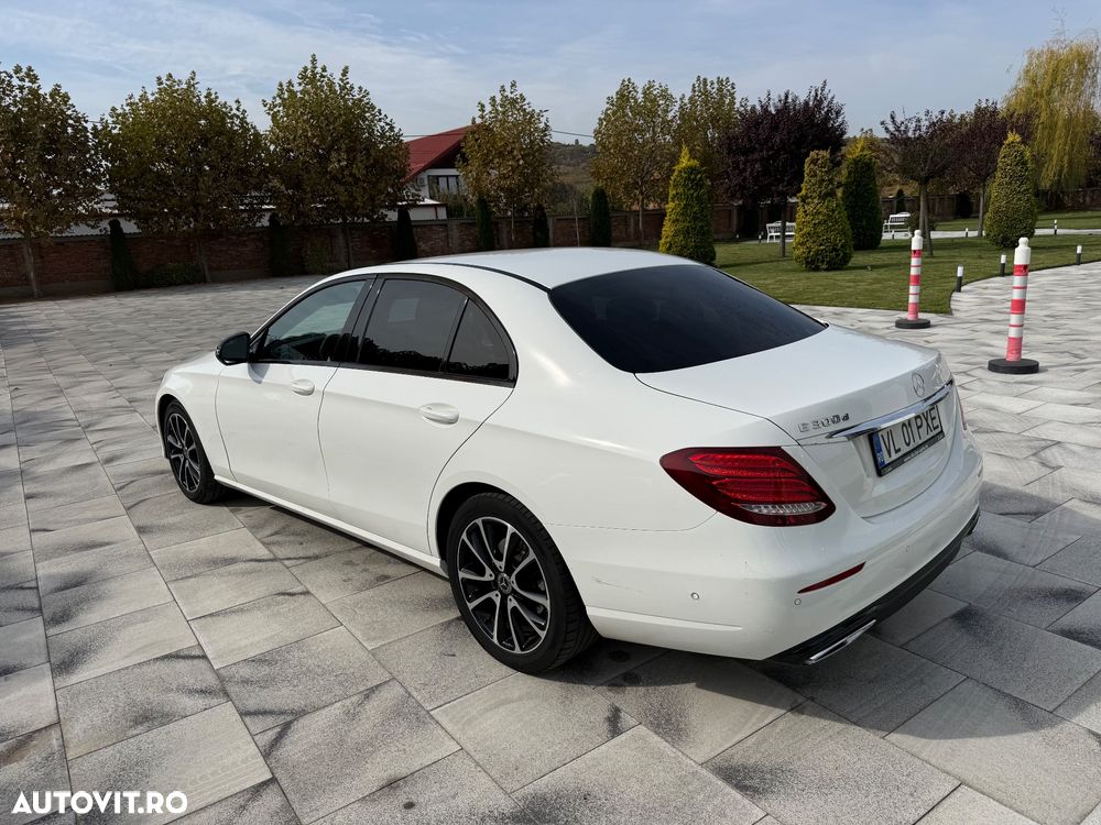 Mercedes-Benz E 300 d Aut. - 4