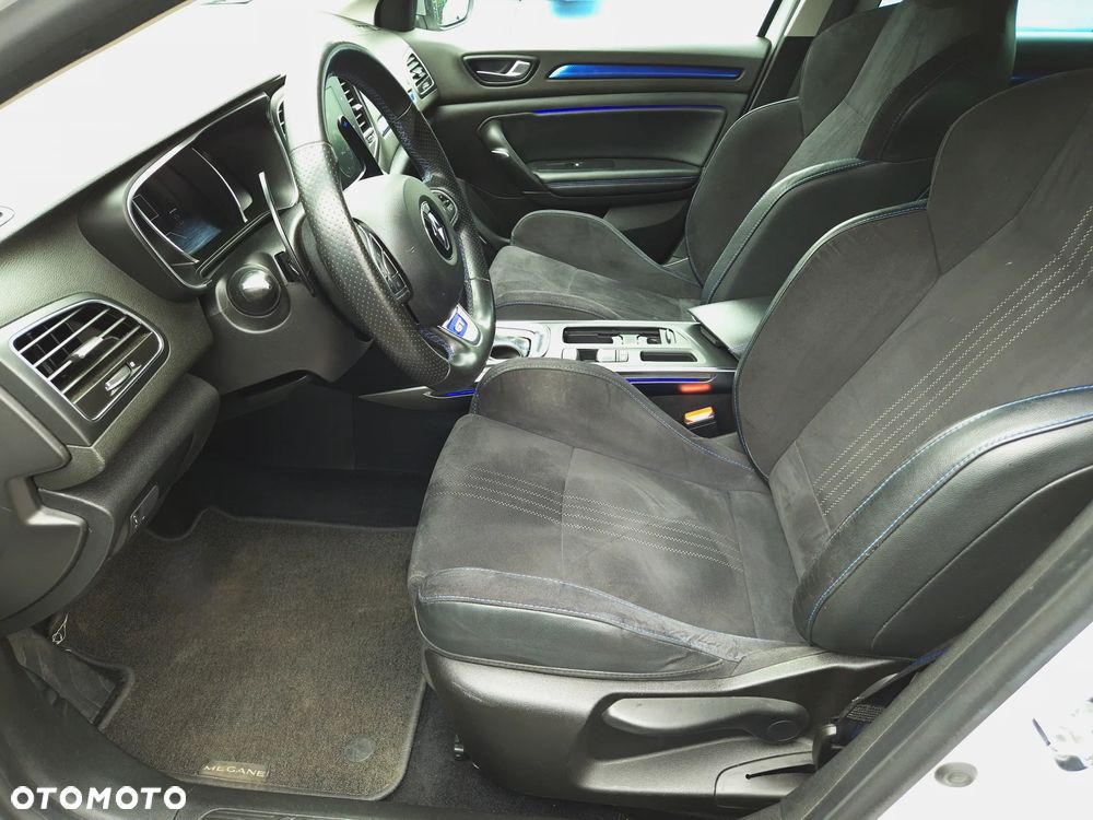 Renault Megane 1.6 TCe GT EDC - 8