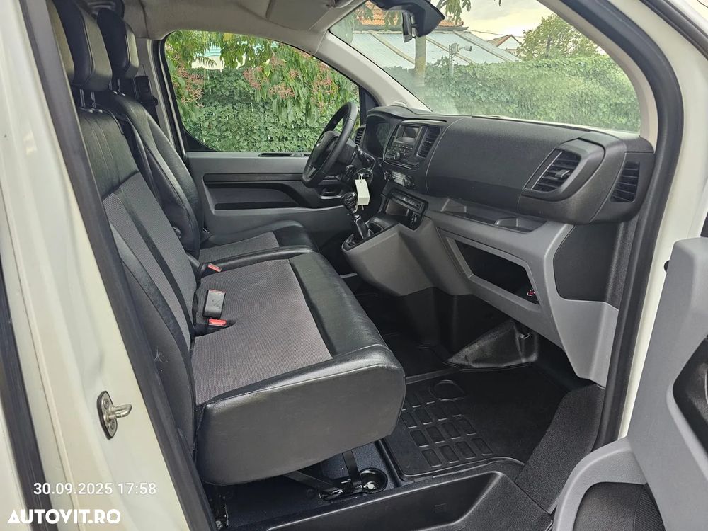 Opel Vivaro - 8