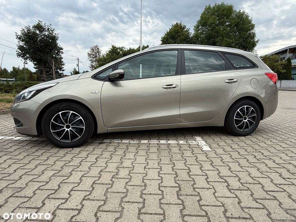 Kia Ceed 1.4 CVVT Dream Team Edition - 8