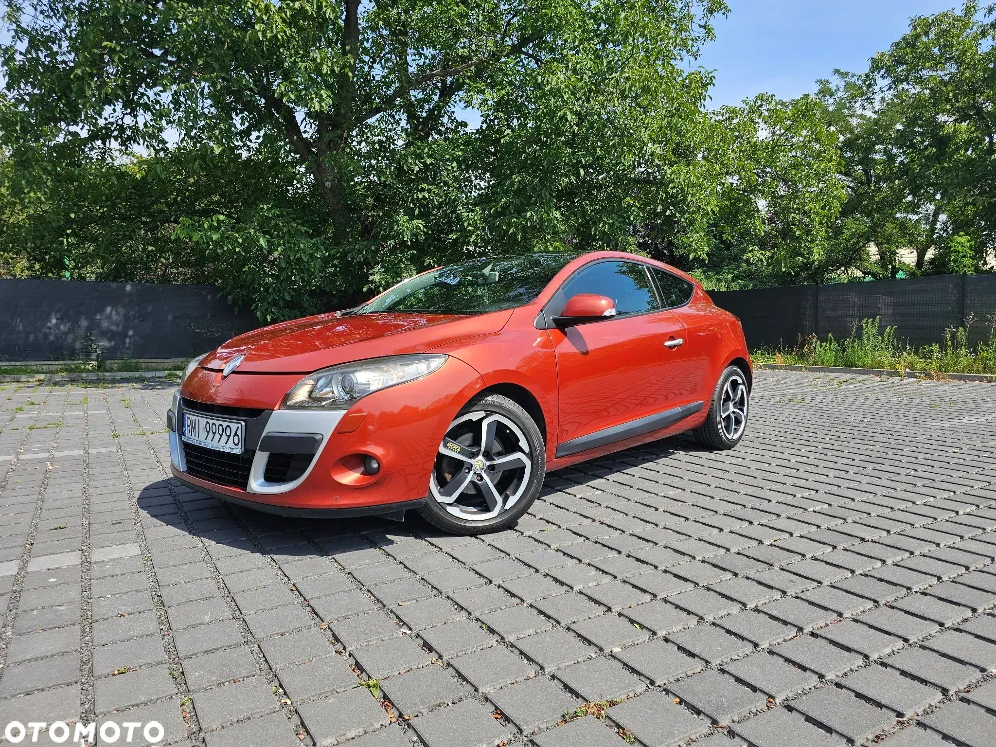 Renault Megane 1.6 16V Dynamique Euro5 - 1
