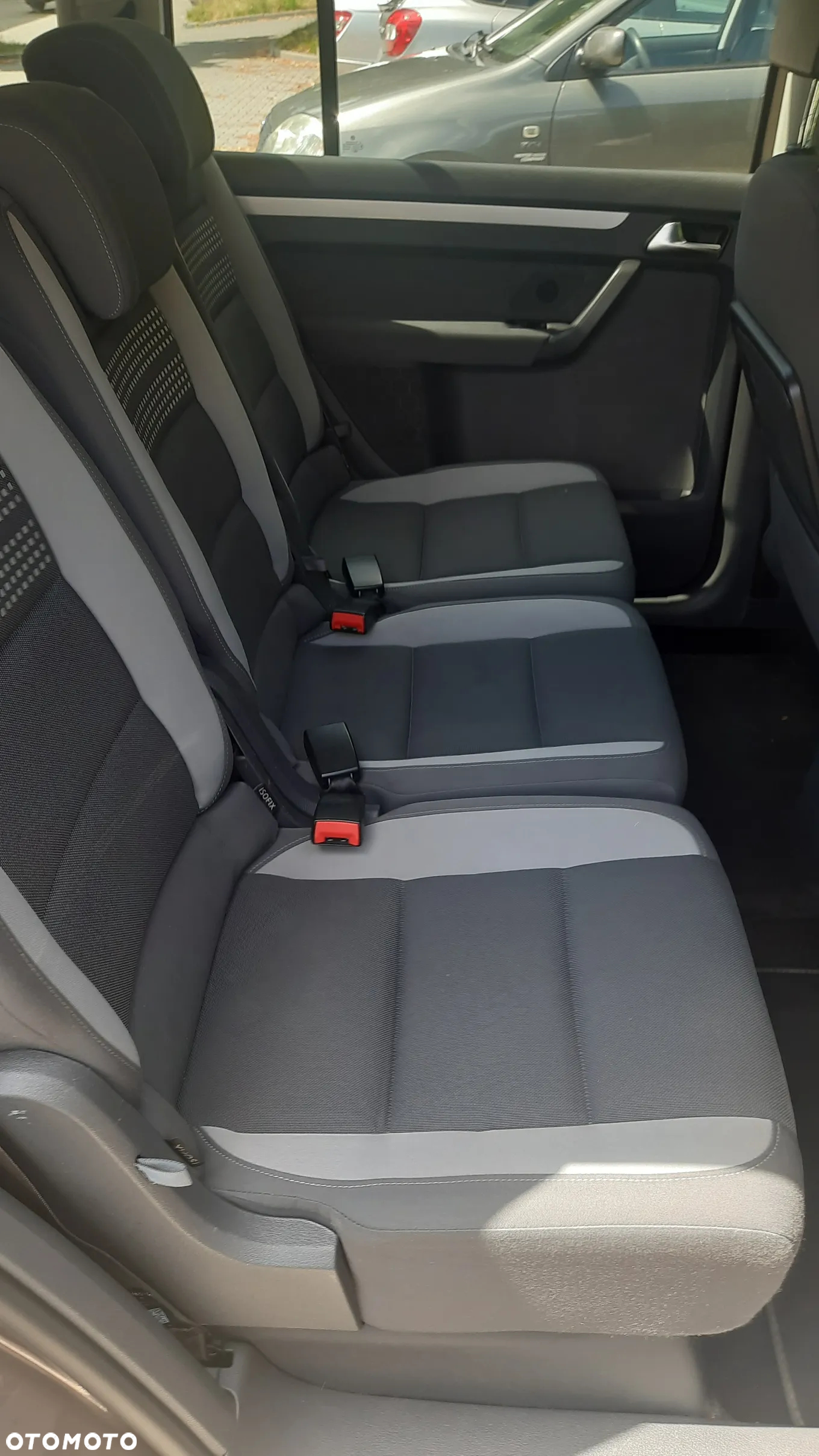 Volkswagen Touran 2.0 TDI DPF BlueMotion Technology DSG Life - 12